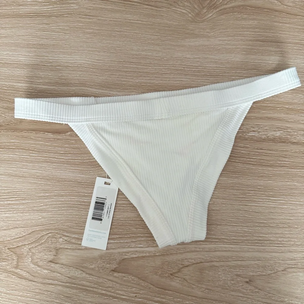 Frankie’s Bikini’s Large NEW‎ Cole Ribbed Bikini Bottom Cheeky White Minimal
